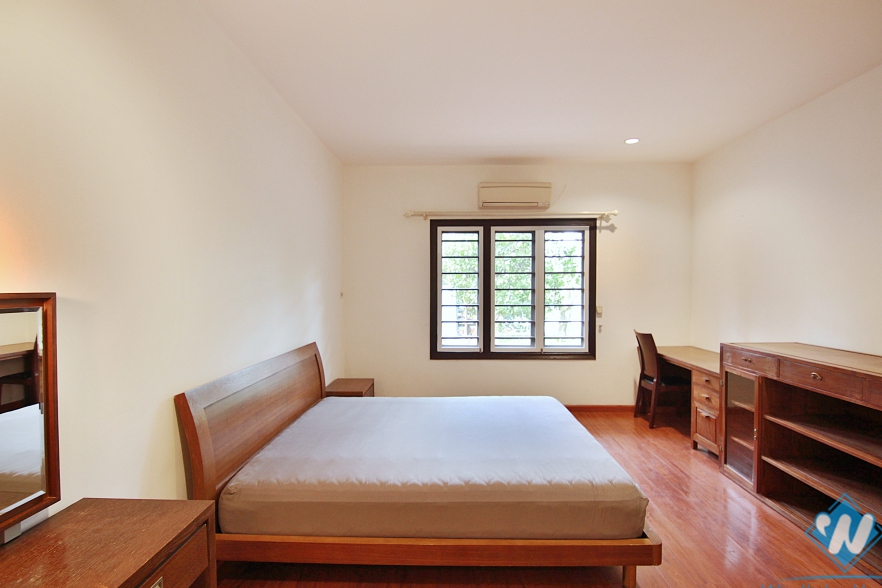 A radiance modern single- story bungalow, 3 bedroom for rent in Tay Ho	